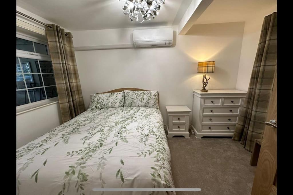 Thee Olde Cow Shed Cottingham, Central Location, 500 Meters From Cottingham Train Station, Close To Hull & Beverly, Free Parking & Wi-Fi , Entire Detached Property Eksteriør bilde