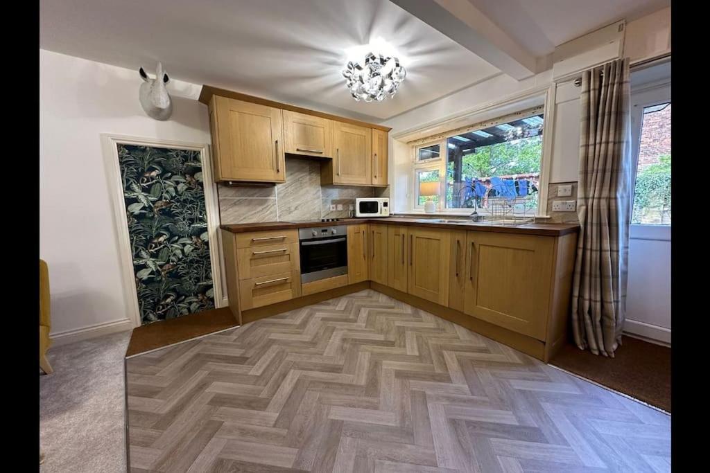 Thee Olde Cow Shed Cottingham, Central Location, 500 Meters From Cottingham Train Station, Close To Hull & Beverly, Free Parking & Wi-Fi , Entire Detached Property Eksteriør bilde